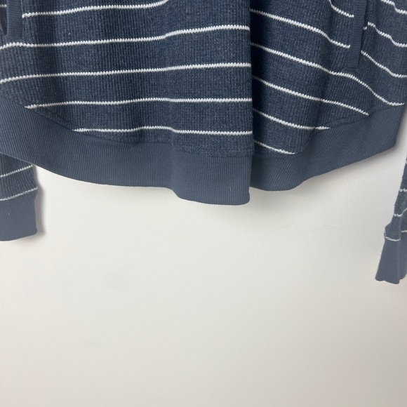 Koolaburra By UGG Women's XL Blue White Stripe Thermal Pullover Hoodie Coastal - Picture 8 of 13